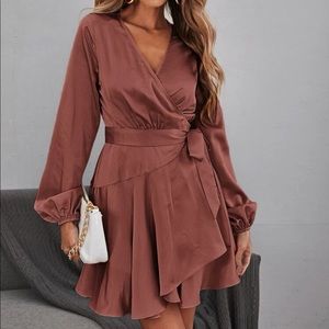 Side knot wrap satin dress